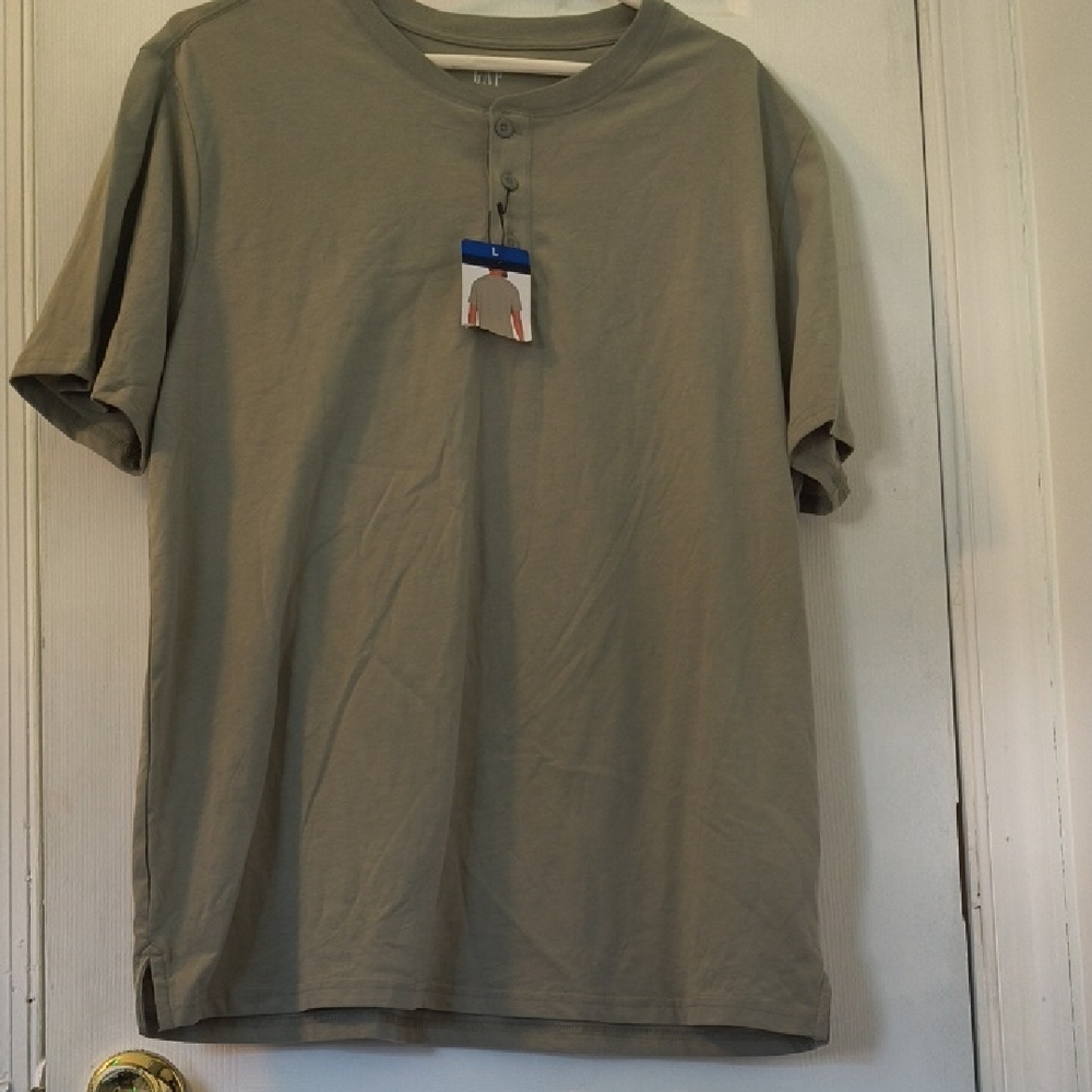 GAP Men's Short Sleeve Green Tee